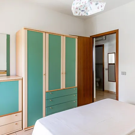 Brezza Marina - Lovely Flat With Veranda & Parking